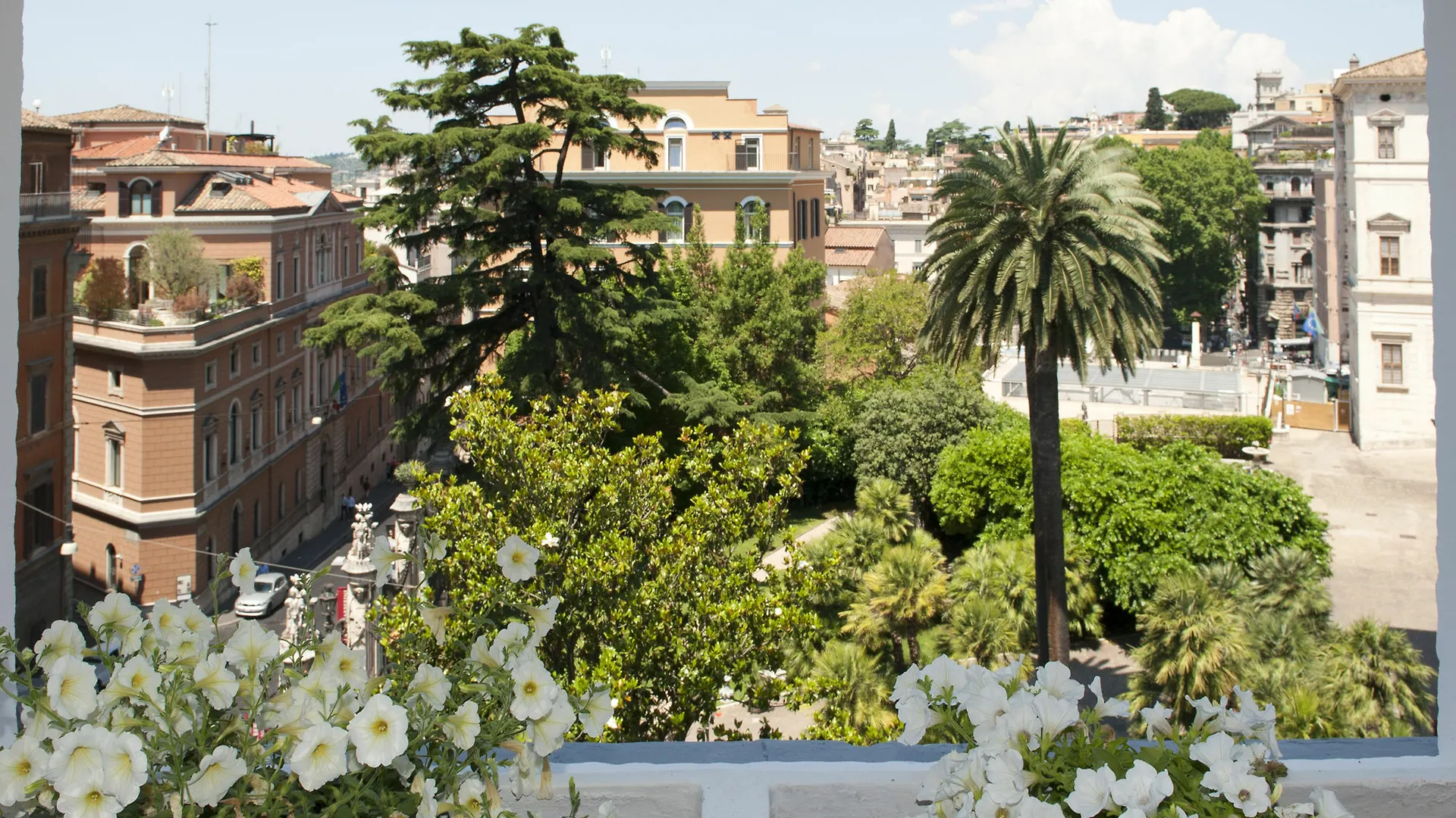 Terrazza Marco Antonio Luxury Suite Rome 4*,